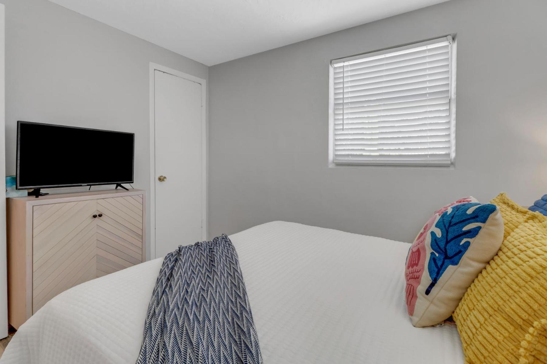 Little Beach House W/ Pool&Spa - 5 Minutes To Vanderbilt Beach Naples Exterior foto