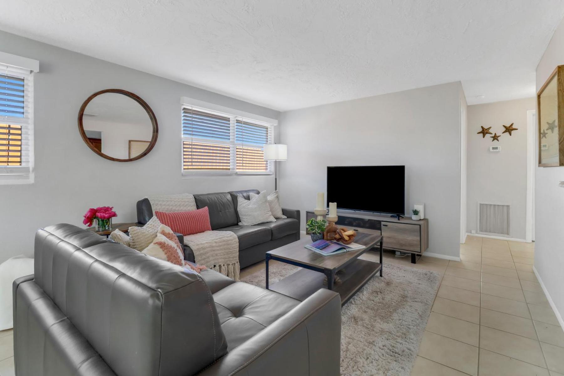 Little Beach House W/ Pool&Spa - 5 Minutes To Vanderbilt Beach Naples Exterior foto